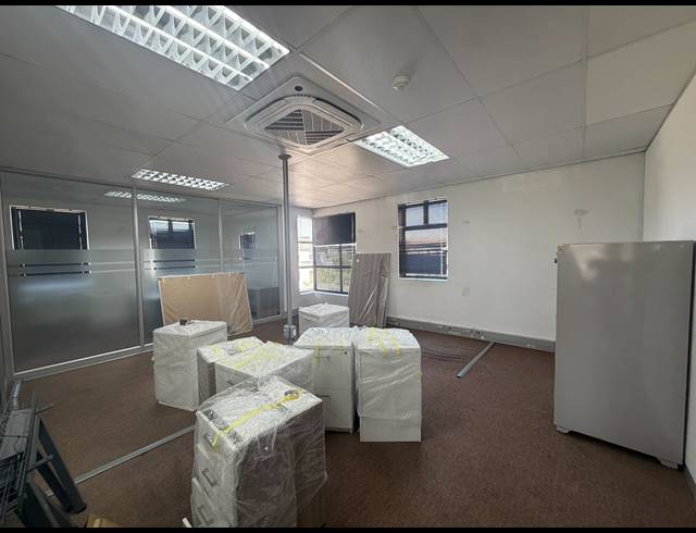 683.60M² BUILDING TO LET IN TYGER VALLEY